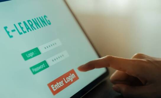 Jak uzyskać PIT 11 z ZUS?