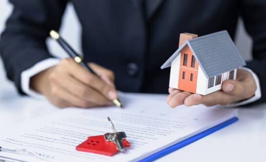 Ile kosztuje notariusz przy zakupie mieszkania w 2026?