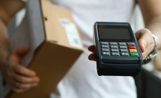 Czym jest przesyłka za pobraniem i jak działa