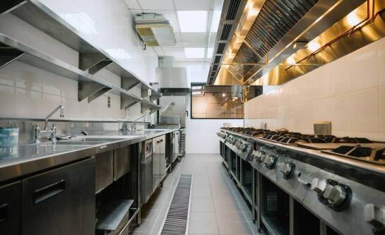 Jakie czynniki wpływają na obniżenie wartości mieszkania