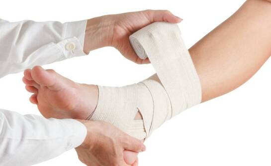 Ile kosztuje leczenie skręcenia kostki?