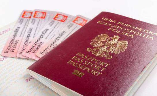 Jak złożyć wniosek o kartę EKUZ?