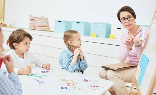 Jak pomóc dzieciom z Ukrainy w szkole