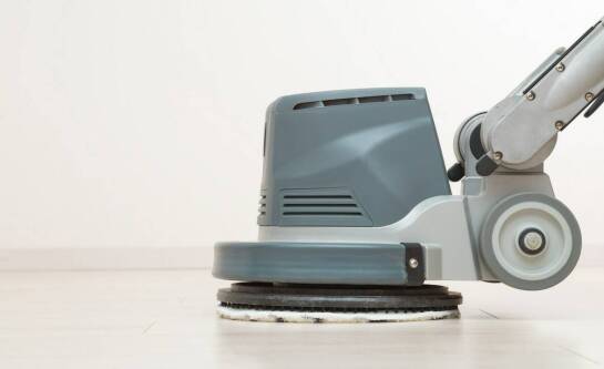 Czym czyścić panele laminowane?