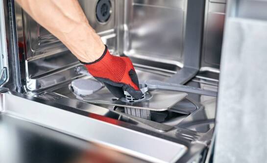 Czyszczenie zmywarki sodą – jak to zrobić?