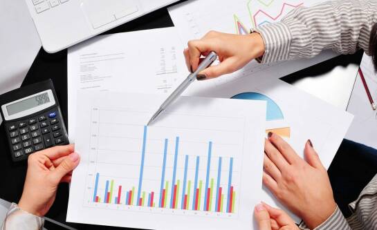 Jaki temat pracy licencjackiej wybrać na kierunku finanse i rachunkowość?