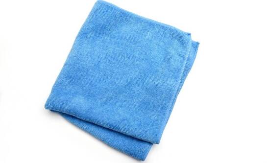 Czym myć ekran LCD, aby go nie uszkodzić?