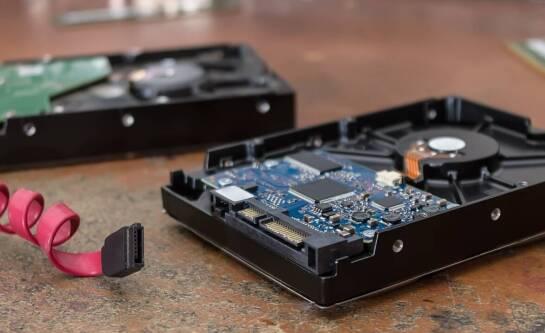 Jak odzyskać dane z uszkodzonego dysku twardego?