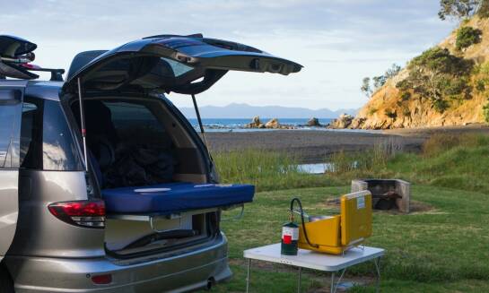 Kempingi nad morzem z możliwością przechowywania przedmiotów cennych: co warto wiedzieć?