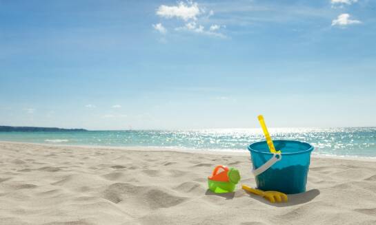 Gogle czy okulary – co lepiej sprawdzi się u małych miłośników wody?