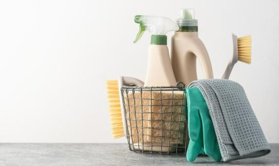 Dlaczego warto zainwestować w ekologiczne czyszczące środki do elewacji?