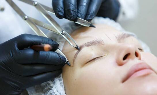 Dlaczego warto zdecydować się na hennę do brwi w salonie kosmetycznym?