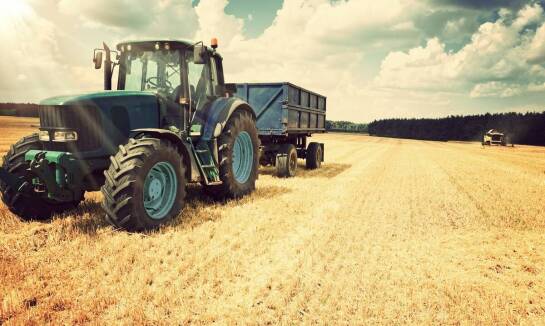 Zalety stosowania zaawansowanych technologicznie wózków do balotów w nowoczesnym rolnictwie