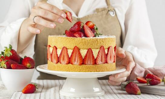 Profesjonalne podejście do tworzenia tortów na zamówienie