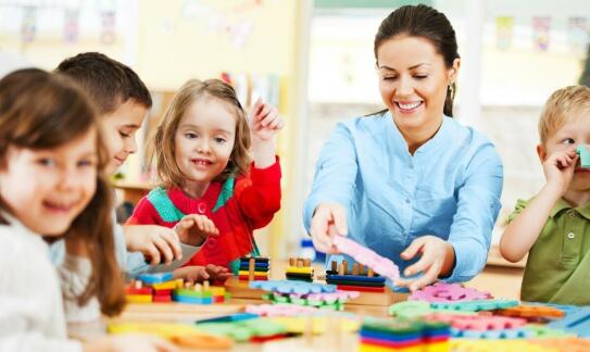 Wpływ językowych zajęć na komunikacyjny rozwój przedszkolaków