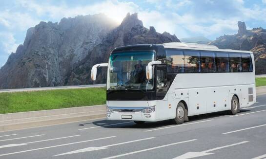 Wpływ doświadczenia kierowców na jakość obsługi podczas wynajmu busów.