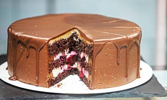 Jakie okazje najlepiej uczcić tortem mokotowskim z naszej cukierni?