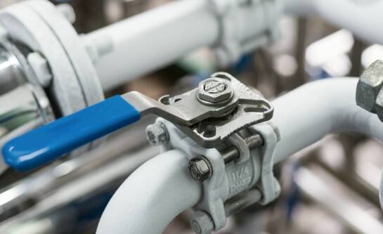 Rola hydraulika w utrzymaniu prawidłowego funkcjonowania systemów wodno-kanalizacyjnych.