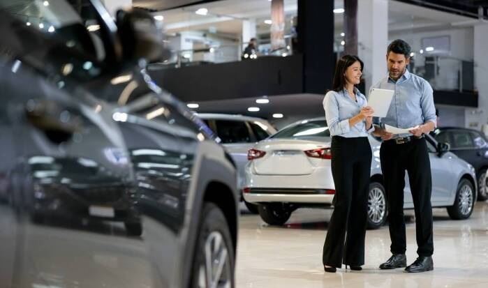 Zalety oferowania zastępczych samochodów na czas naprawy blacharsko-lakierniczej