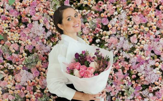 Kwiatowe kompozycje w pudełkach: Elegancja i styl na każdą okazję