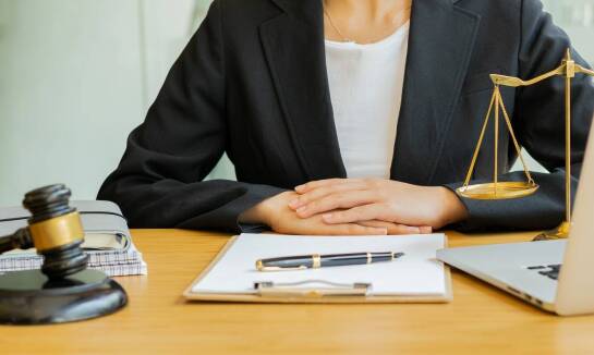 Prawne zabezpieczenie transakcji handlowych przez kancelarię radcy prawnego