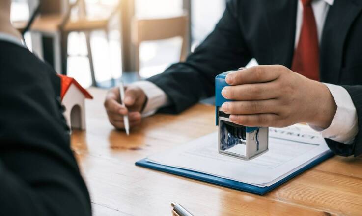 Jakie formalności związane z dziedziczeniem wymagają obecności u notariusza?