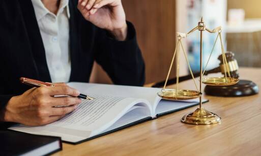 Weryfikacja biznesowej dokumentacji przez adwokata – klucz do sukcesu firmy