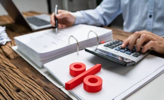 Jak wystawiać faktury bez VAT