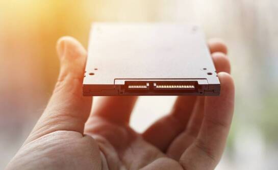 Jak wymienić dysk HDD na SSD w komputerze?