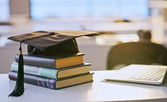 Jak sformułować cel pracy licencjackiej?