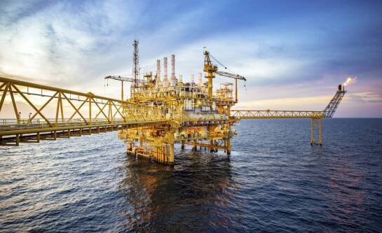 Ile zarabia spawacz na platformie wiertniczej w Norwegii?