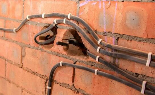 Jak dobrze zarabiać bez studiów