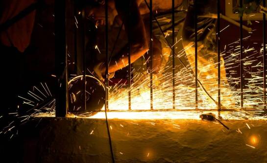 Gdzie zgłosić awarię prądu w PGE?