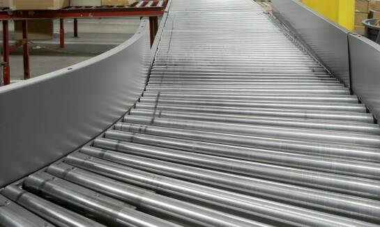 Jak przenośnikowe systemy ślimakowe usprawniają procesy transportu?