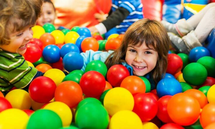 Jak dziecięcy klub w Rybniku może pomóc w integracji dzieci?