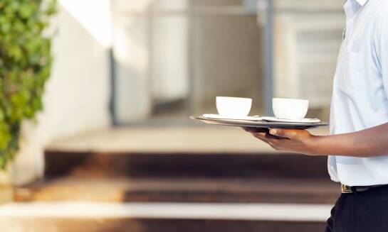 Profesjonalna obsługa podczas firmowych imprez – co gwarantujemy?