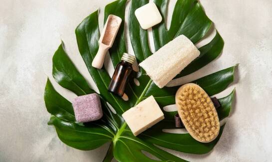 Naturalne rozwiązania dla ust – bio kosmetyki do twarzy