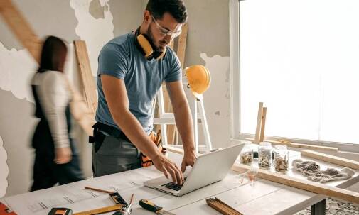 Jakie są kluczowe korzyści z budowlanych remontów profesjonalnych?