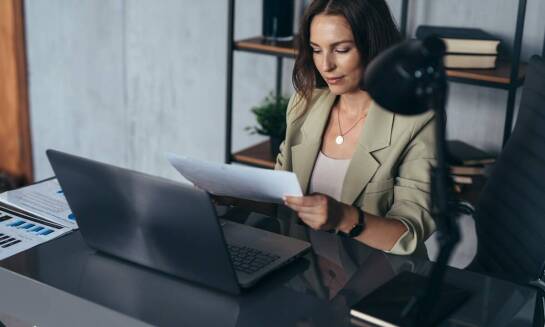 Jak prawnik może pomóc przy sporządzaniu umów cywilnych?