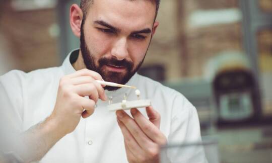 Rola zaawansowanych technologii w stomatologicznej protetyce