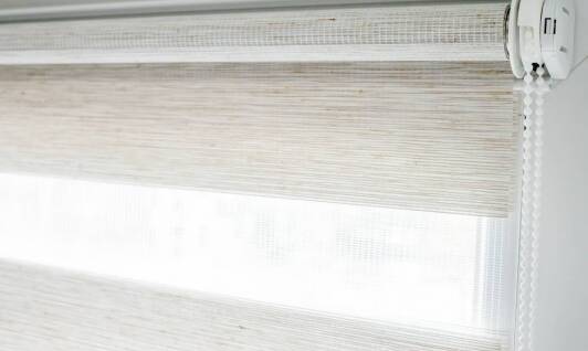 Jak rolety w Sochaczewie mogą wpływać na oszczędność energii w domu?