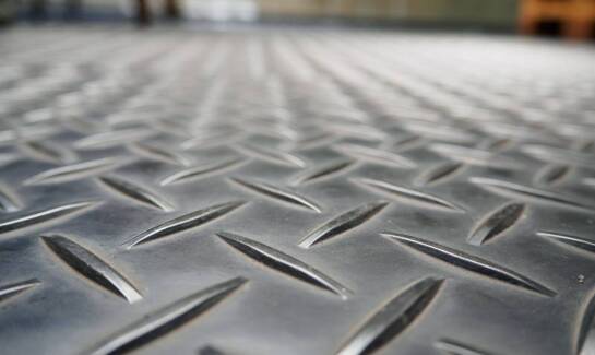 Dlaczego jakość stalowych blach jest kluczowa dla konstrukcji?