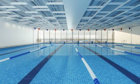 Bezpieczne warunki na basenie – co oferuje szkoła do pływania?