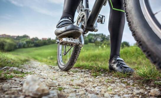 Rower gravelowy a wytrzymałość – jakie cechy wpływają na trwałość tego jednośladu?