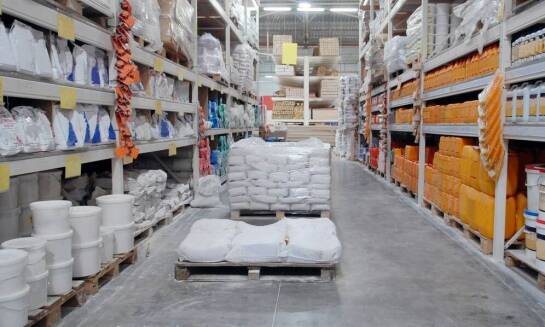 Jak dobierać profesjonalne preparaty do wykończenia i budowy wnętrz?