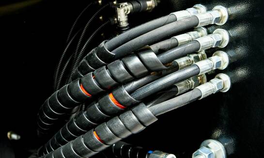 Kluczowe zastosowania gumowych węży w przemyśle chemicznym