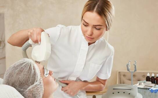 Najnowsze trendy w zabiegach na twarz – co oferujemy?