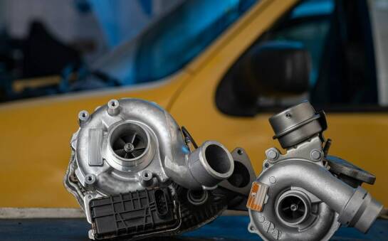 Kiedy warto zdecydować się na regenerację turbosprężarki w ciężarowym pojeździe?