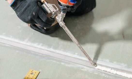 Jakie są korzyści z używania specjalistycznych uszczelniaczy w systemach HVAC?