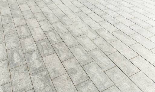 Kreatywne wzory i układy brukowej kostki w nowoczesnych projektach